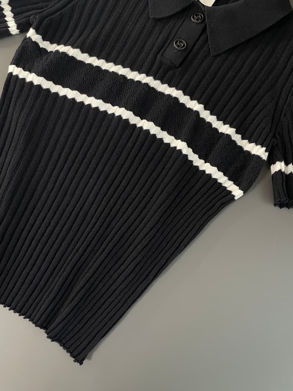 [38] CHANEL 샤넬 코코 버튼 커브스 카라 반팔 니트 상품이미지7