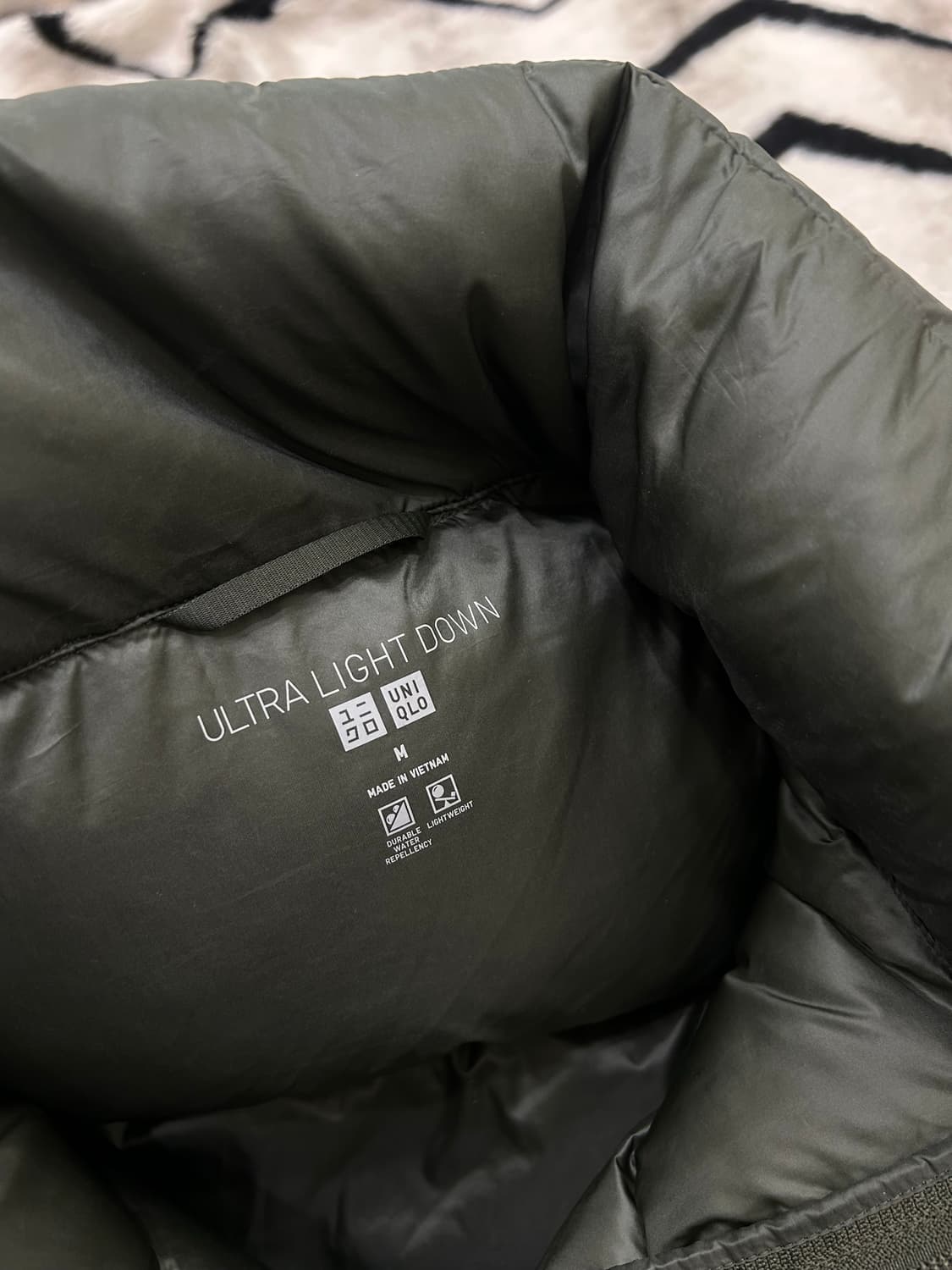 [M]유니클로 울트라 라이트 패딩/카키 상품이미지4