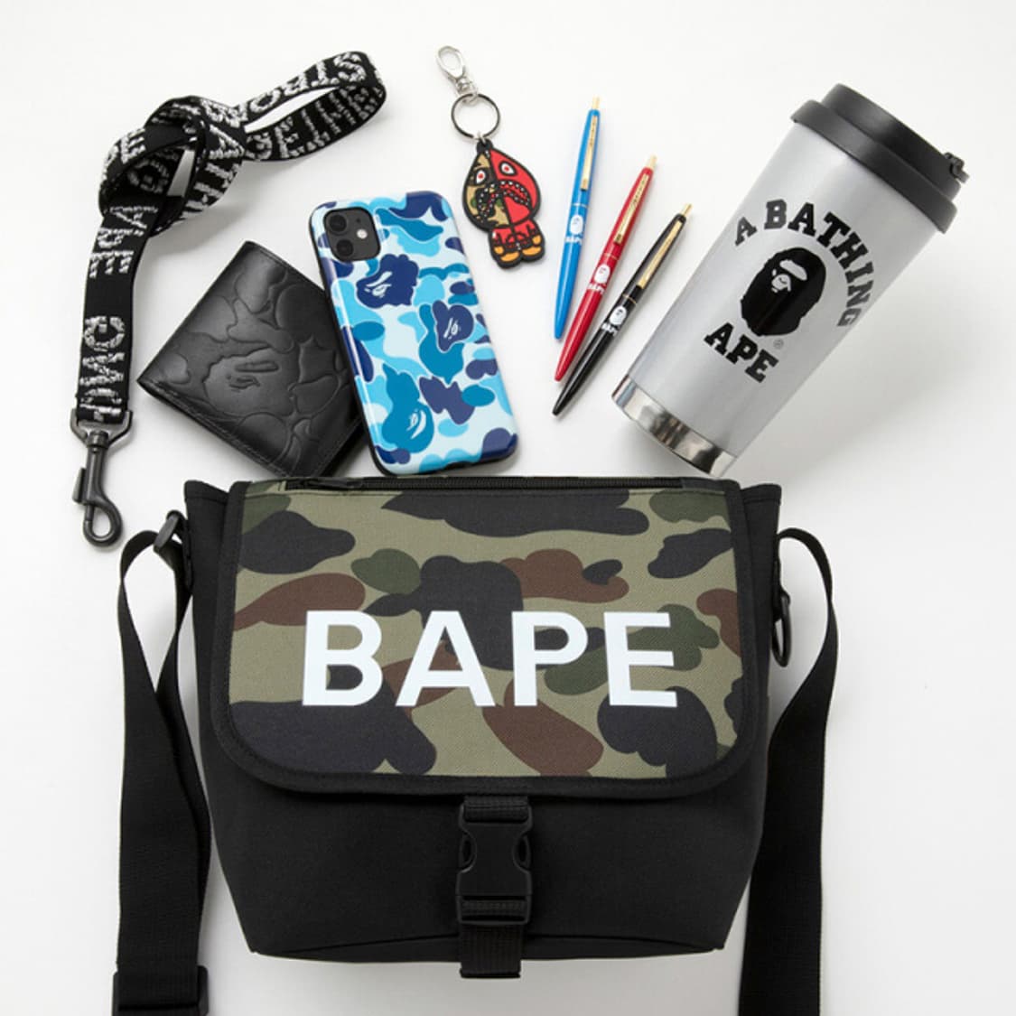 A BATHING APE  2020 A/W COLLECTION 크로스 숄 상품이미지6