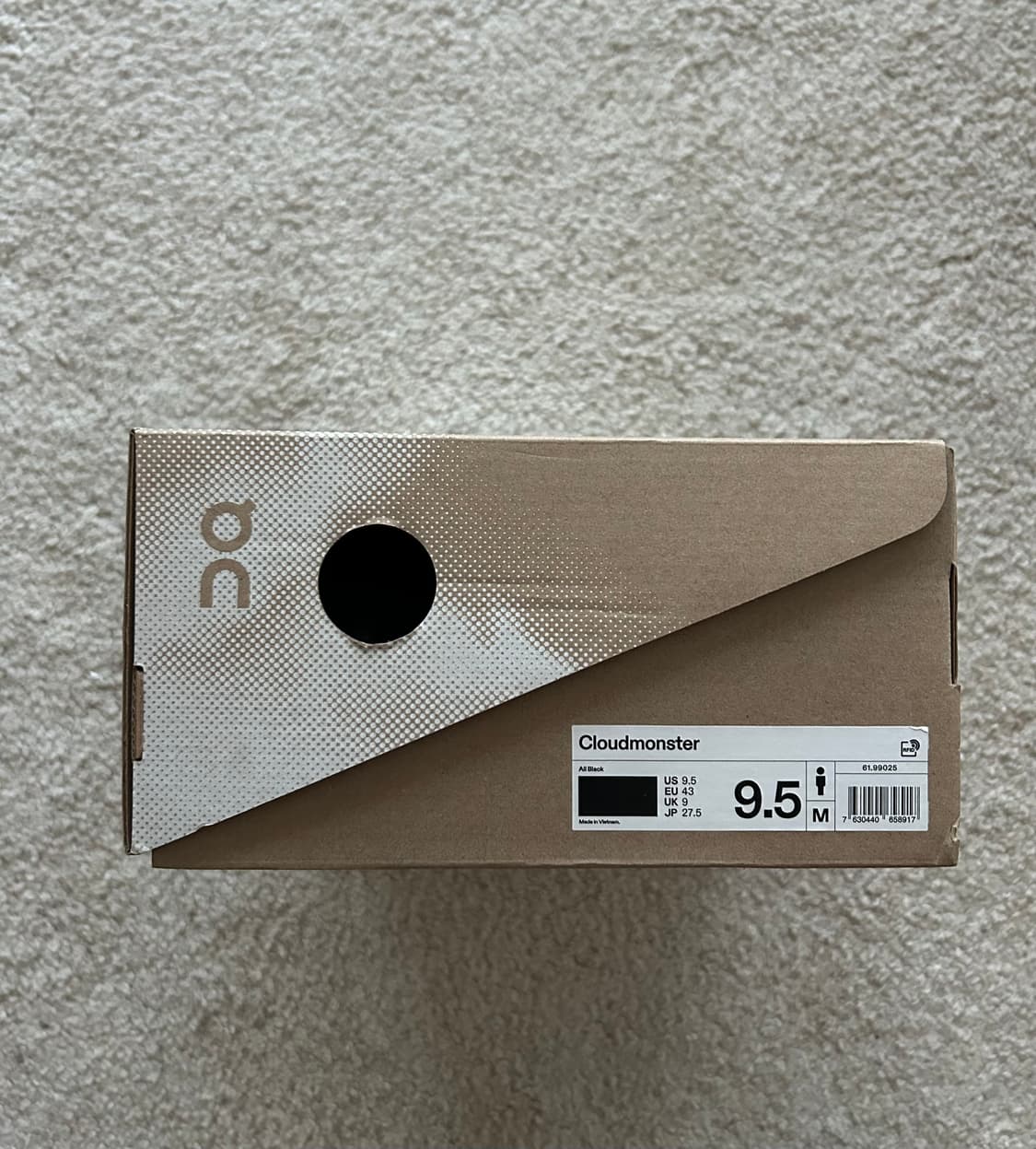 (새제품) 온러닝 / 클라우드몬스터 올블랙 275 상품이미지3
