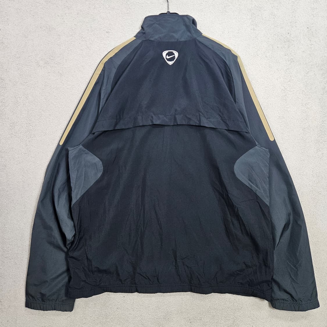 나이키 바람막이 XL 상품이미지3