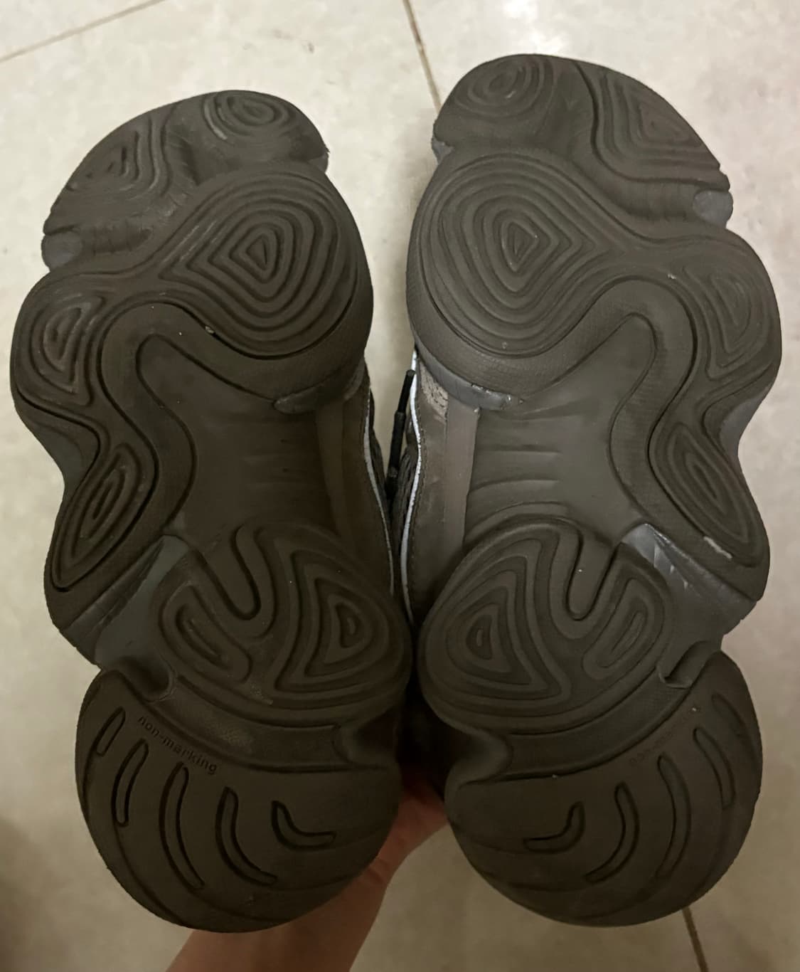 아디다스 yeezy 500  상품이미지4
