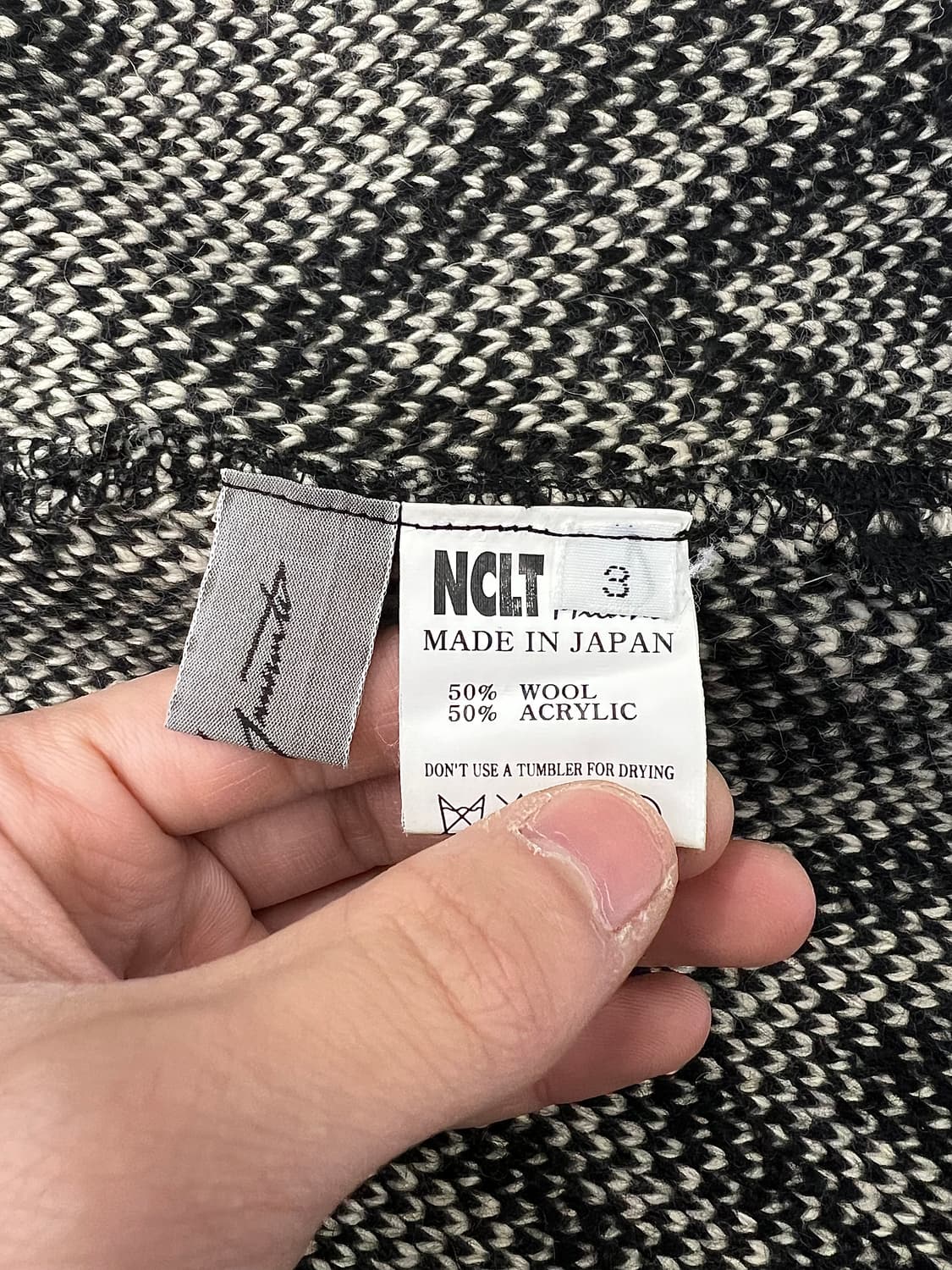 요지야마모토 블랙 믹스드 쉐브론 케이프 트위드 니트 가디건  상품이미지9