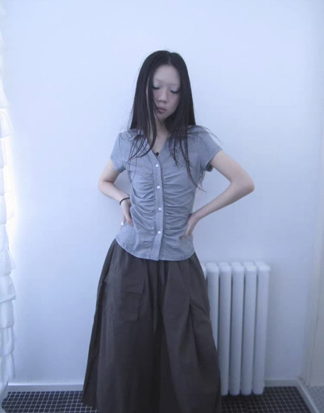 코디세트가격> Ang project 셔링 반팔 블라우스 + 카고 치마바지 상품이미지1