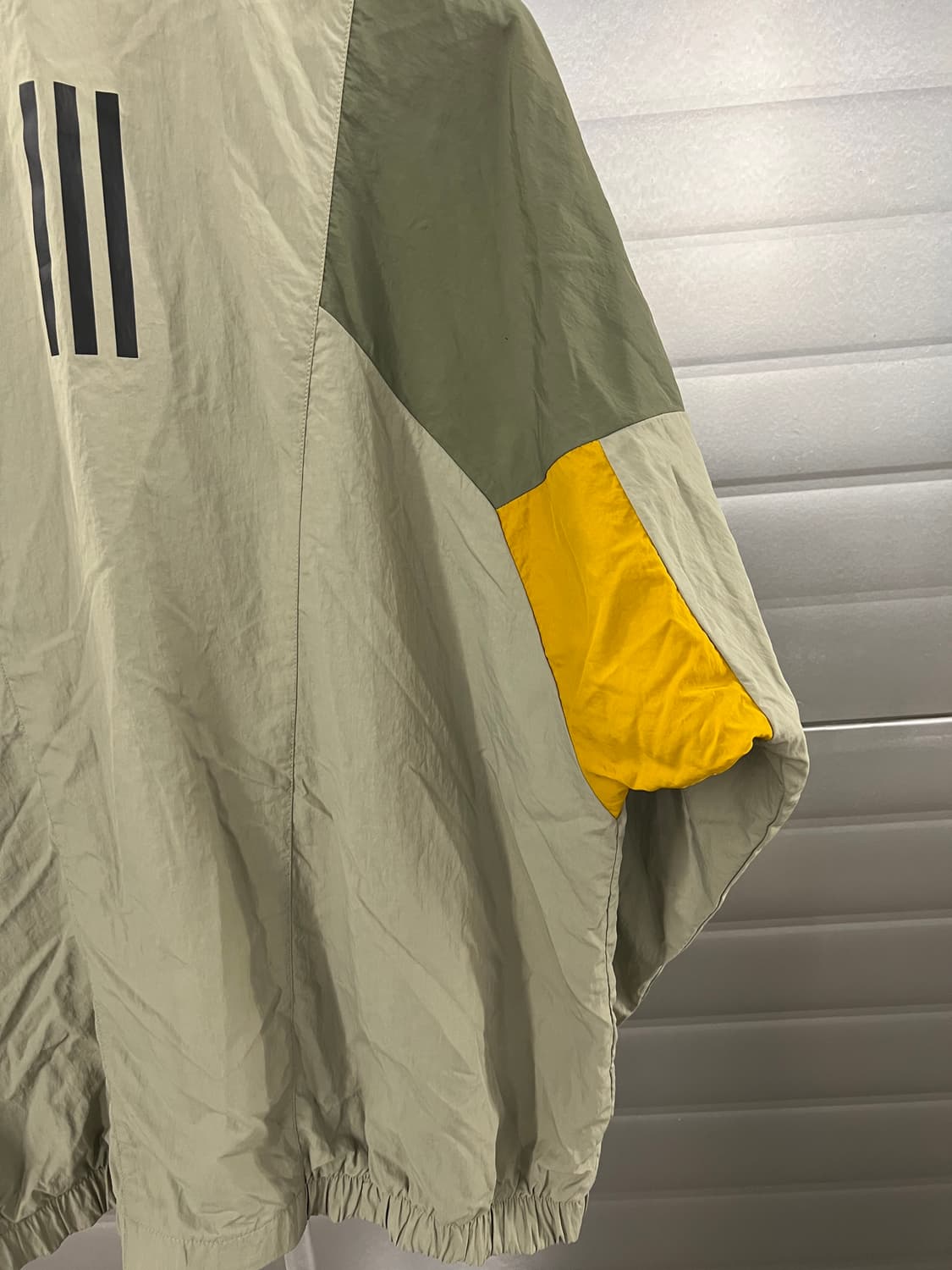 아디다스 우븐 올리브색 바람막이 2XL 상품이미지7