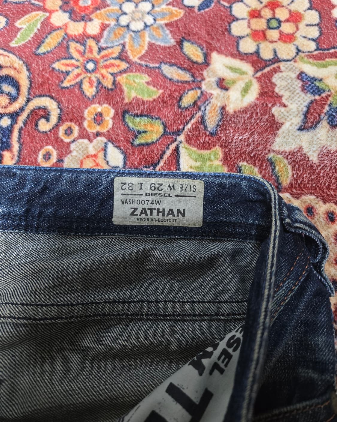 디젤 자탄(ZATHAN) 부츠컷 데님 팬츠 [29x32] 상품이미지5
