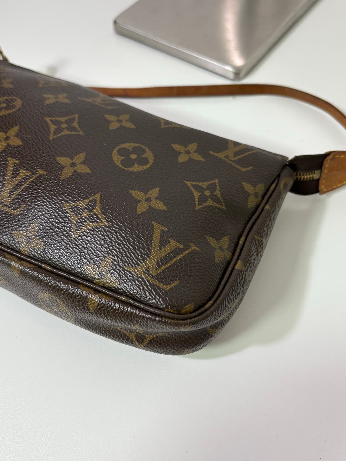 루이비통 악세수아 포치 빈티지백 상품이미지4