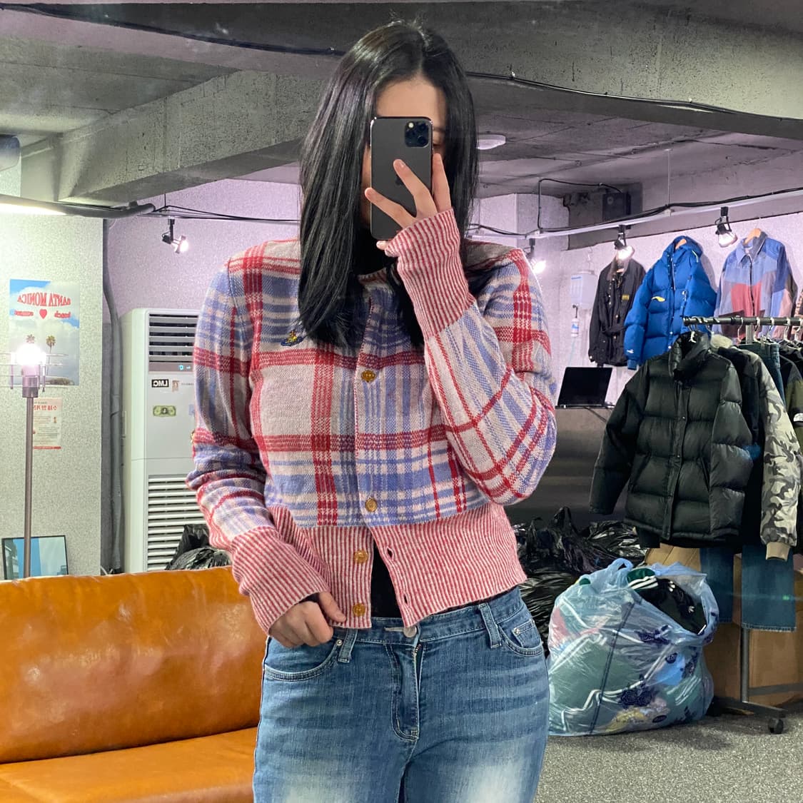 비비안웨스트우드 타탄체크 라나 울 크롭 가디건 B3514 상품이미지1