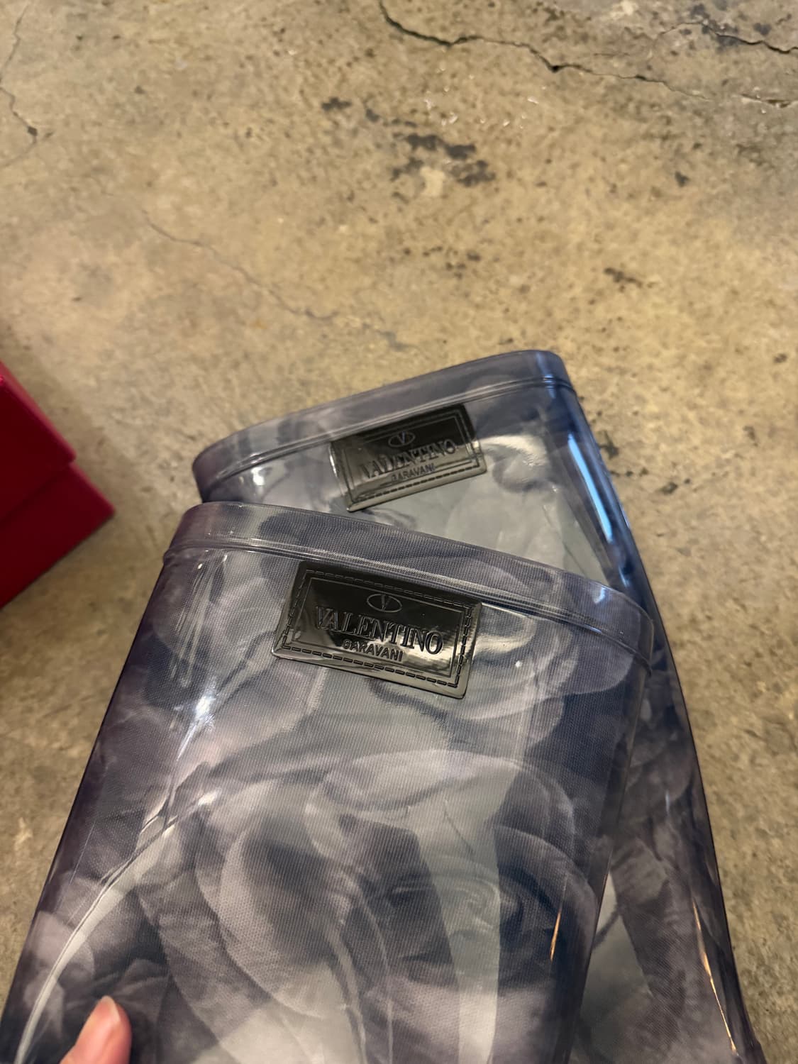 발렌티노 로즈 패턴 레인 부츠  상품이미지4