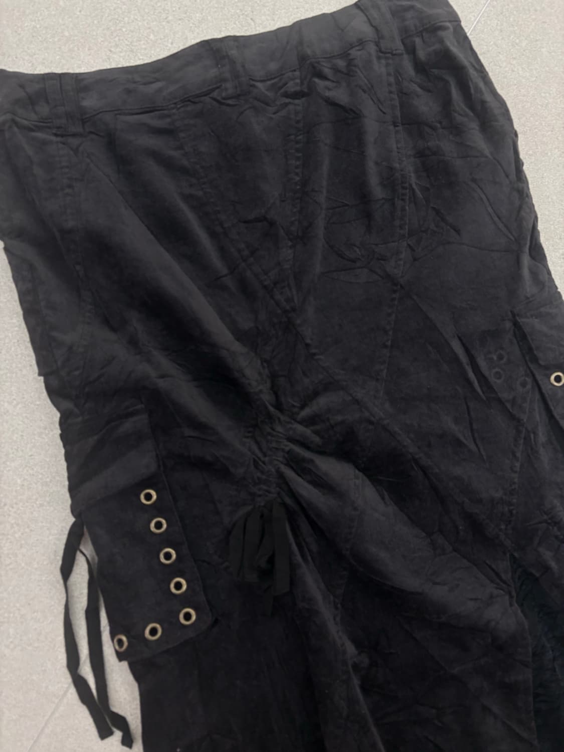 블랙 벨벳 카고 롱스커트 상품이미지6