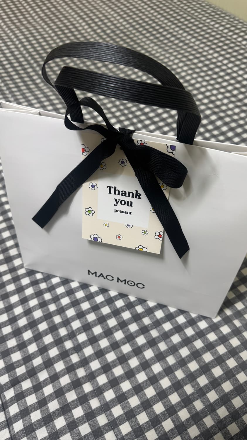 미개봉&선물패키지) 마크모크 선물용 목도리 스트라이프 블랙 상품이미지3