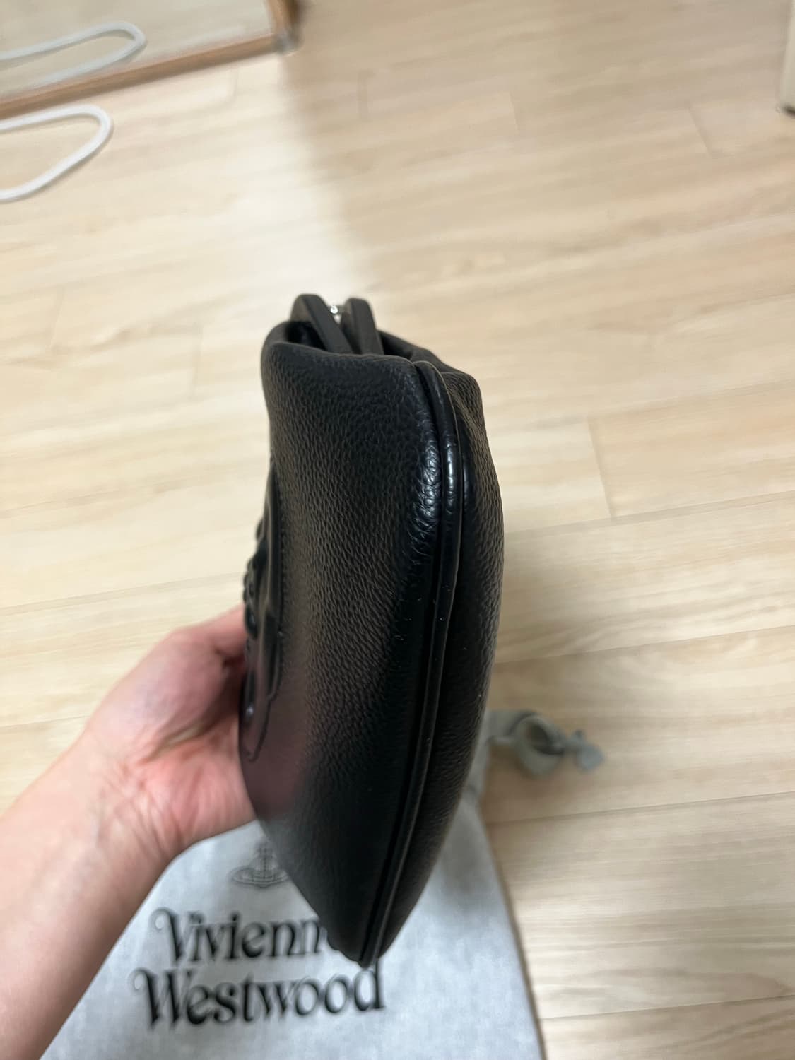 비비안웨스트우드 첼시백 블랙 상품이미지3