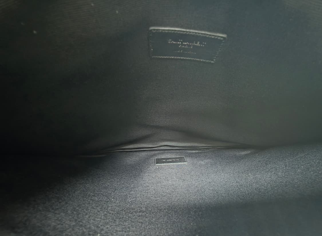 생로랑 클러치백 라지 레더 블랙 클러치 BF38 상품이미지7