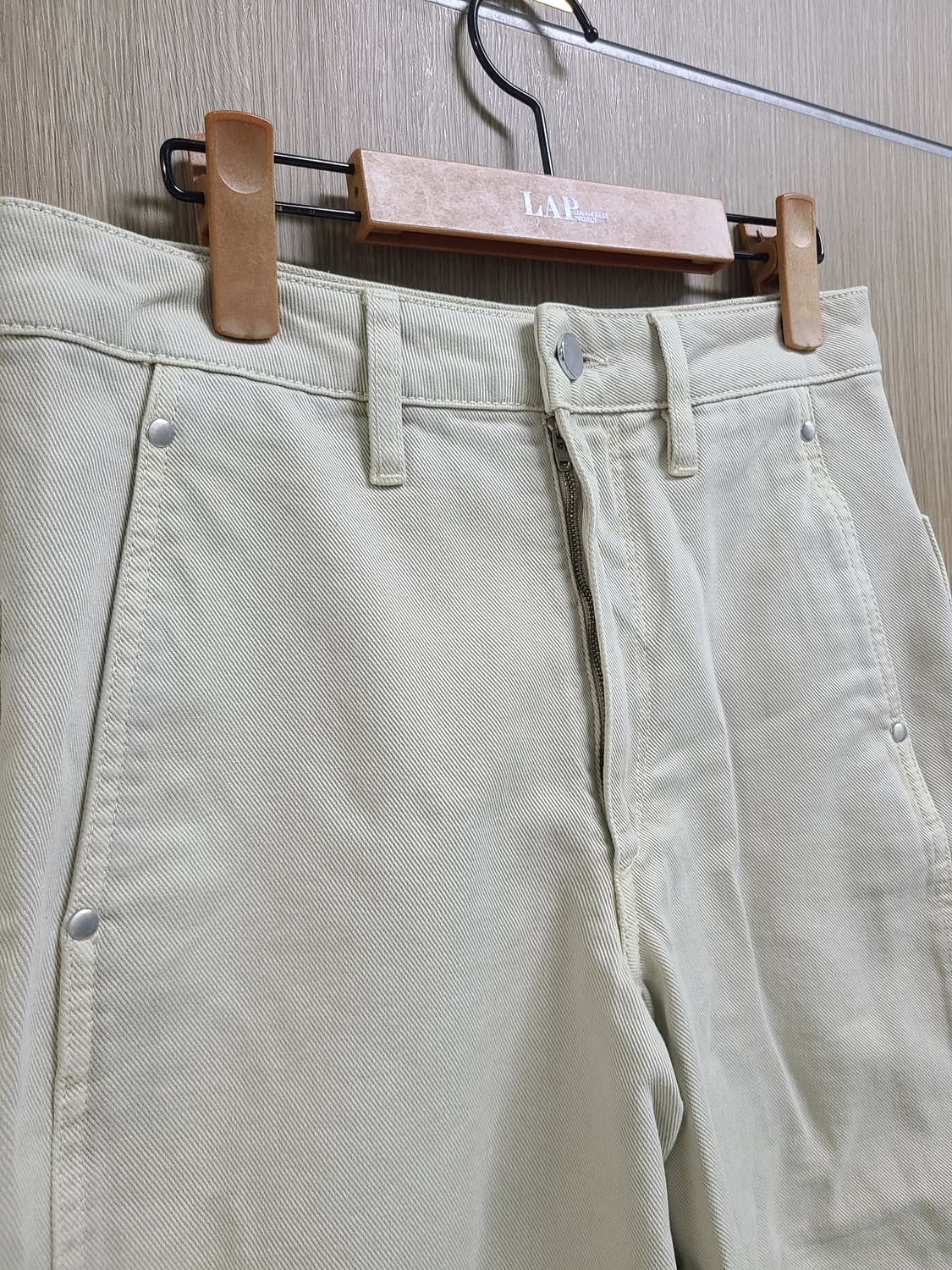 르메르 베이지 트위스트 데님 바지  상품이미지2