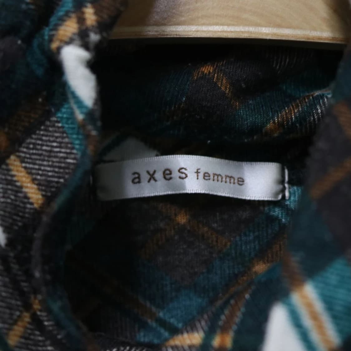 엑시즈팜 체크  프릴 터틀넥 니트 60582 상품이미지8