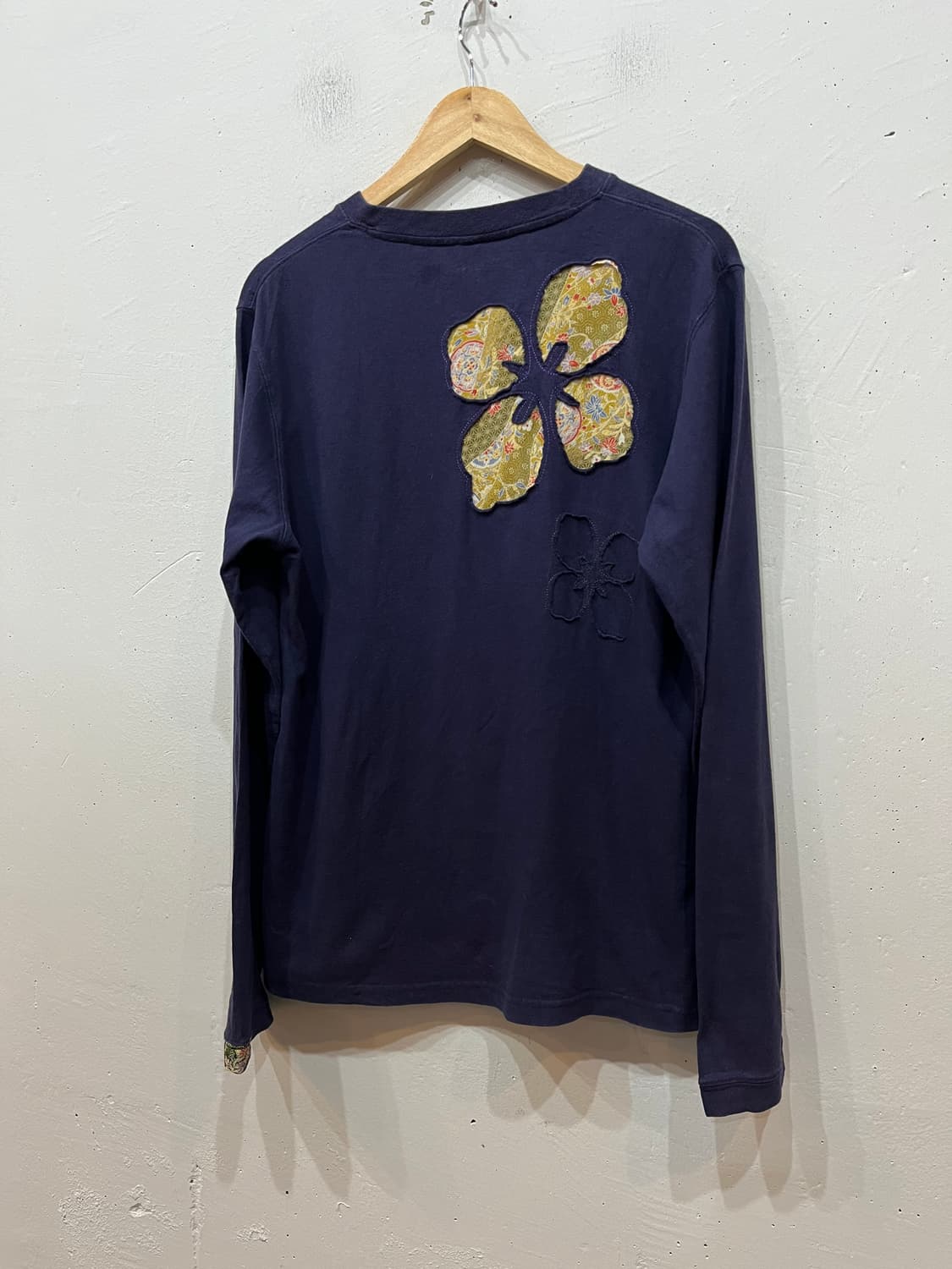 JPN 오리엔탈 아플리케 헨리넥 롱슬리브  상품이미지2