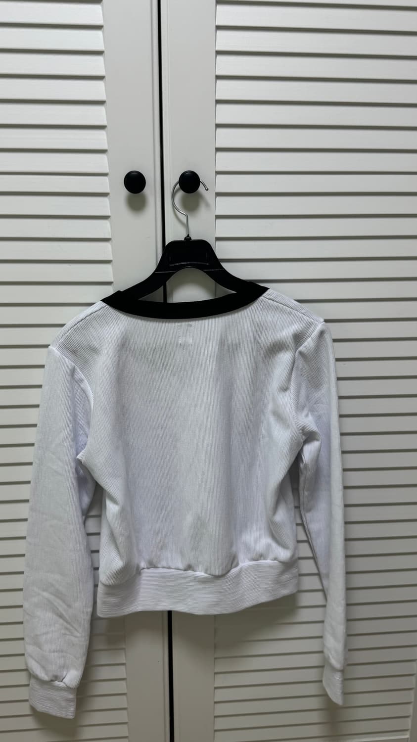 유제 Bend neck top white 상품이미지2