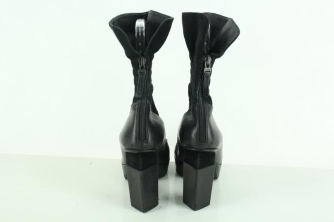 펜디 부츠 상품이미지3