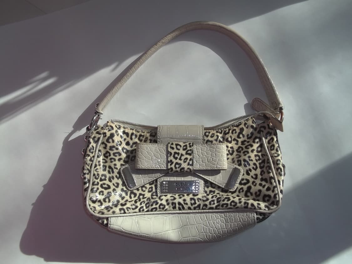 Guess y2k 빈티지 숄더백 상품이미지1