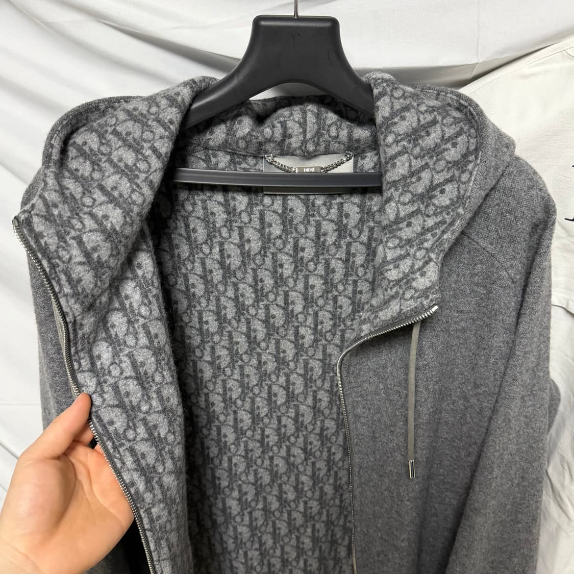 [S+급/XL] 디올 오블리크 캐시미어 후드집업 그레이 상품이미지6