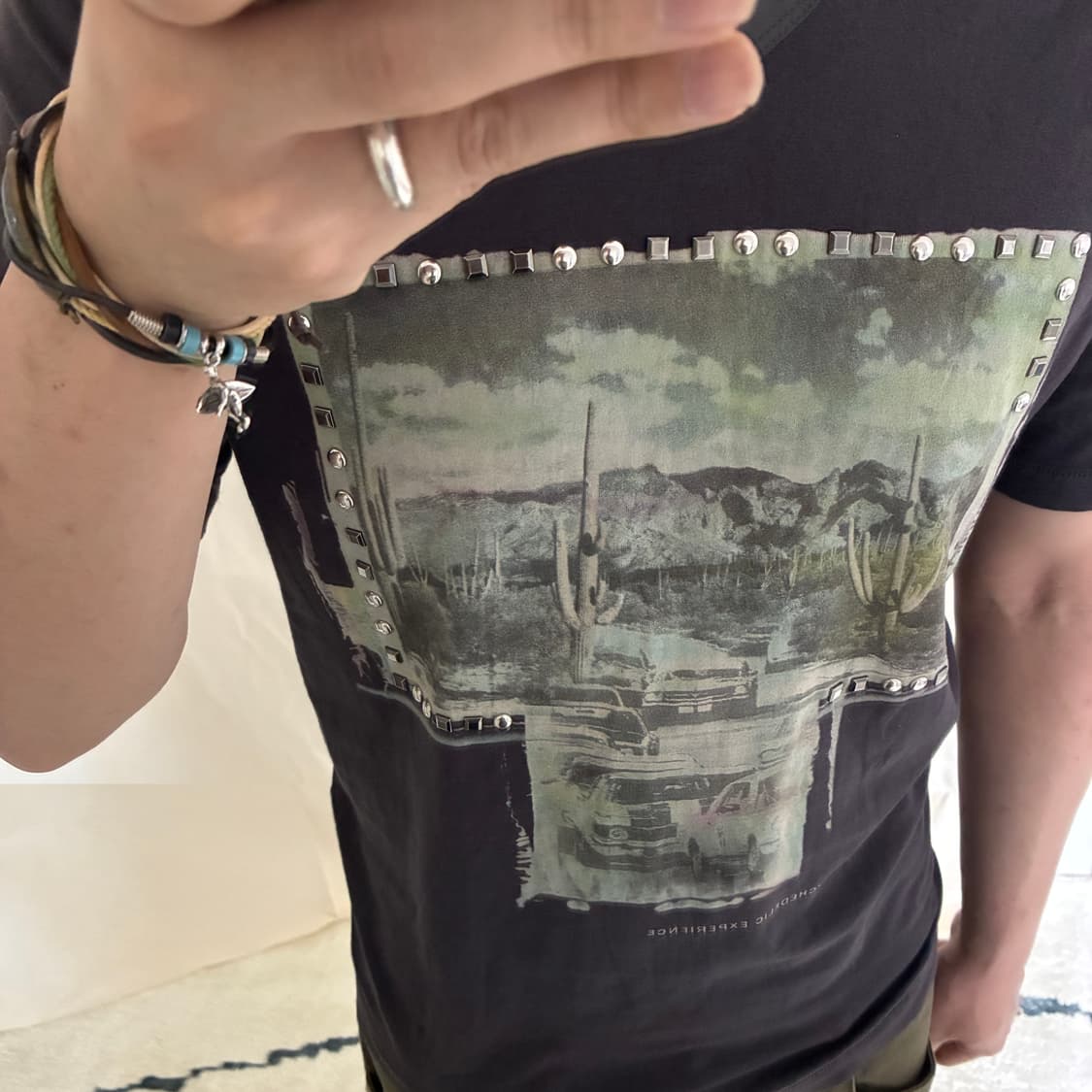 Diesel Graphic Print V-neck T-shirt 상품이미지2