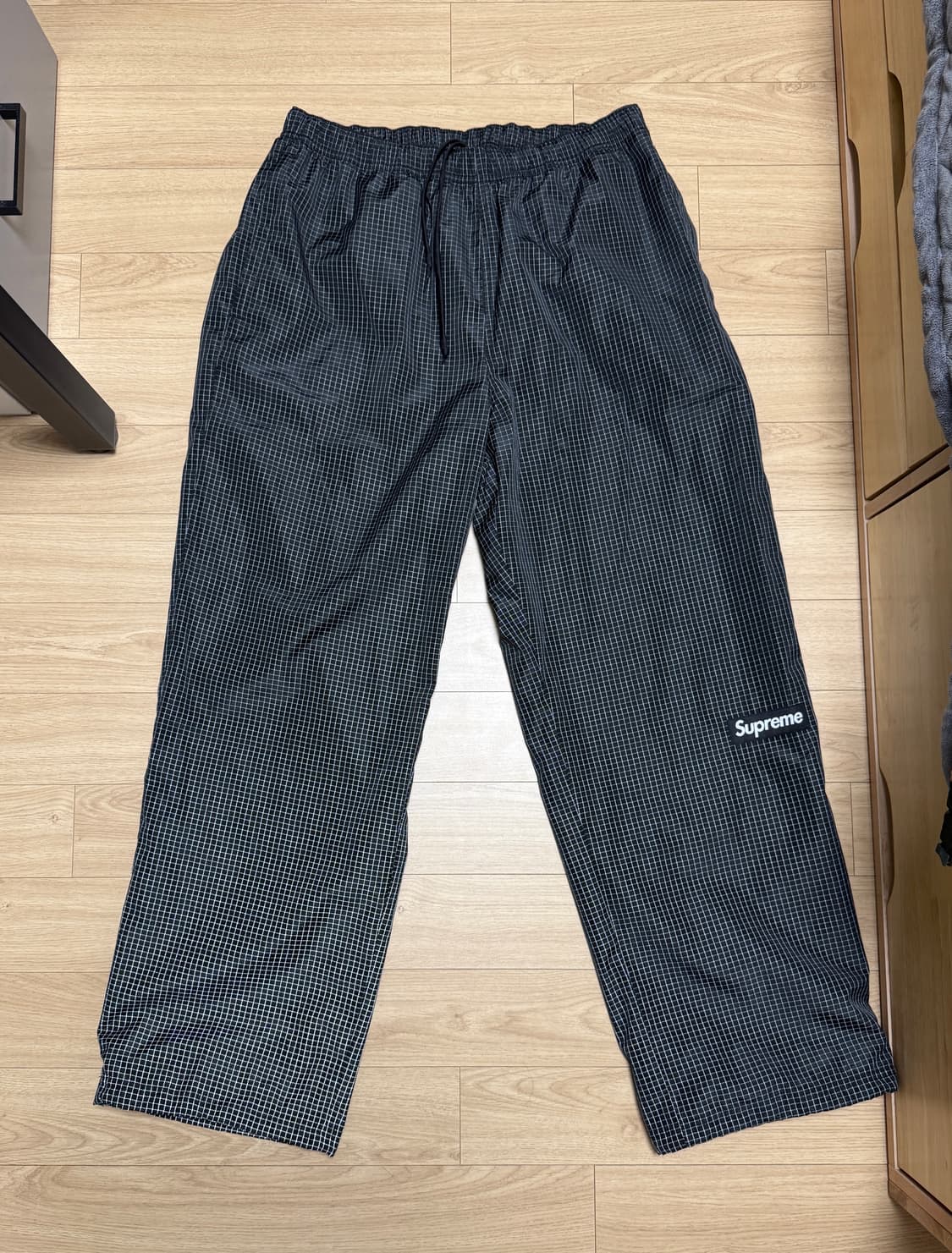 슈프림 리플렉티브 립스탑 트랙 팬츠 상품이미지1