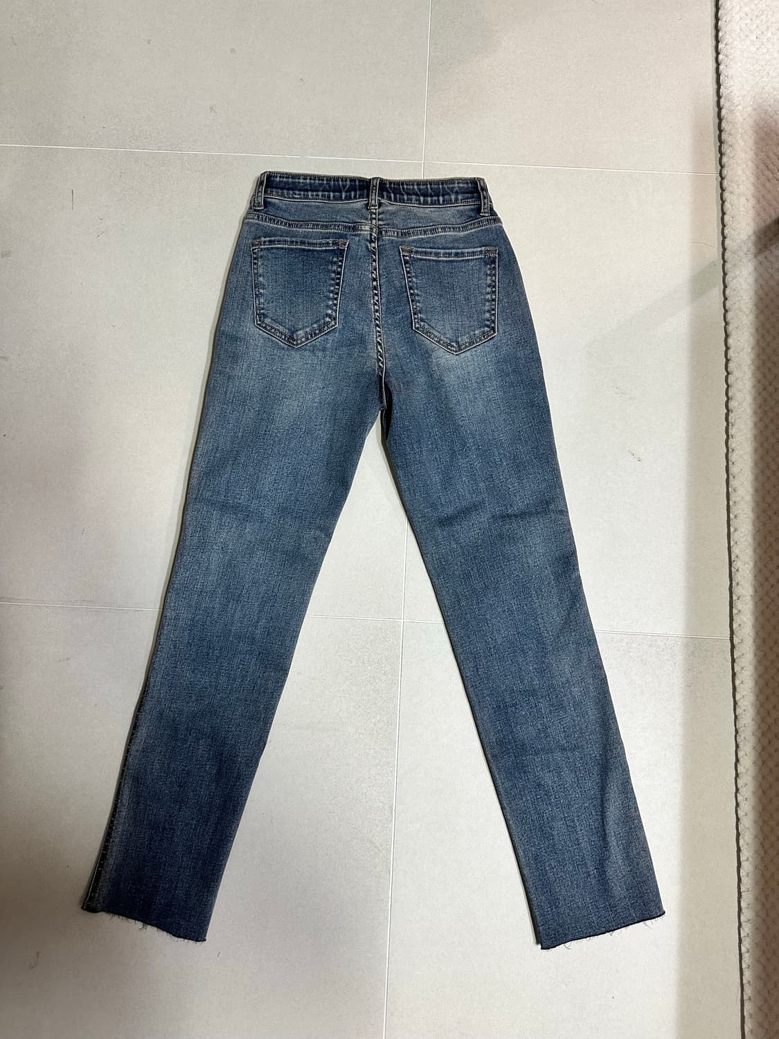 스파오 슬림진 라이트 그레이 64사이즈 상품이미지2