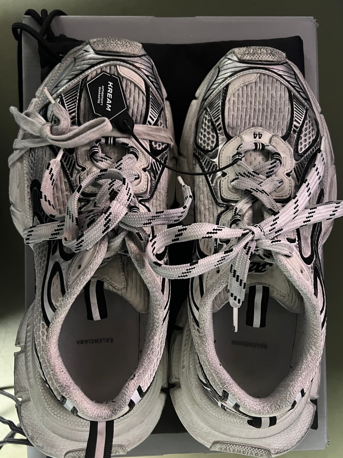 발렌시아가 3xl 스니커즈 화이트 블랙 EU44 상품이미지1