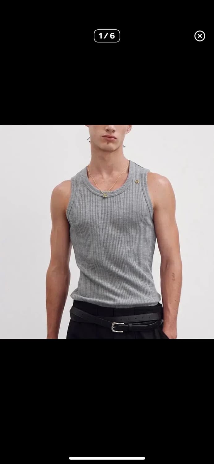 렉토 울 블레드 슬리브리스 M 사이즈 팝니다. 상품이미지1