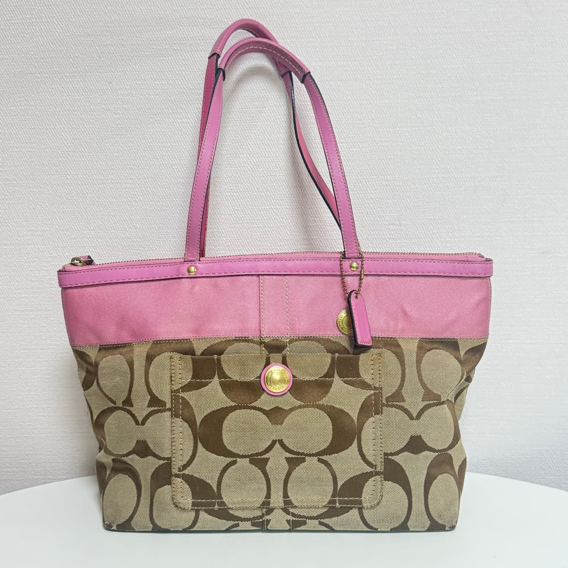코치 핑크 시그니처 백 상품이미지1