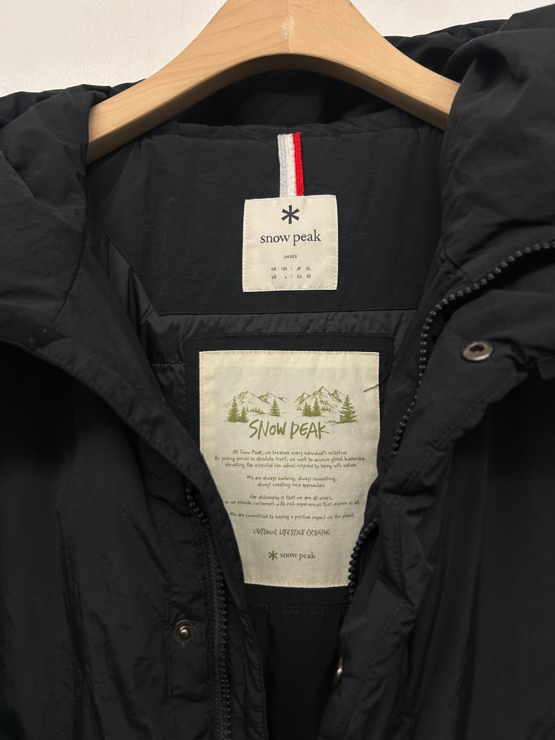 스노우피크 블랙 후드 패딩 자켓 700필 상품이미지5