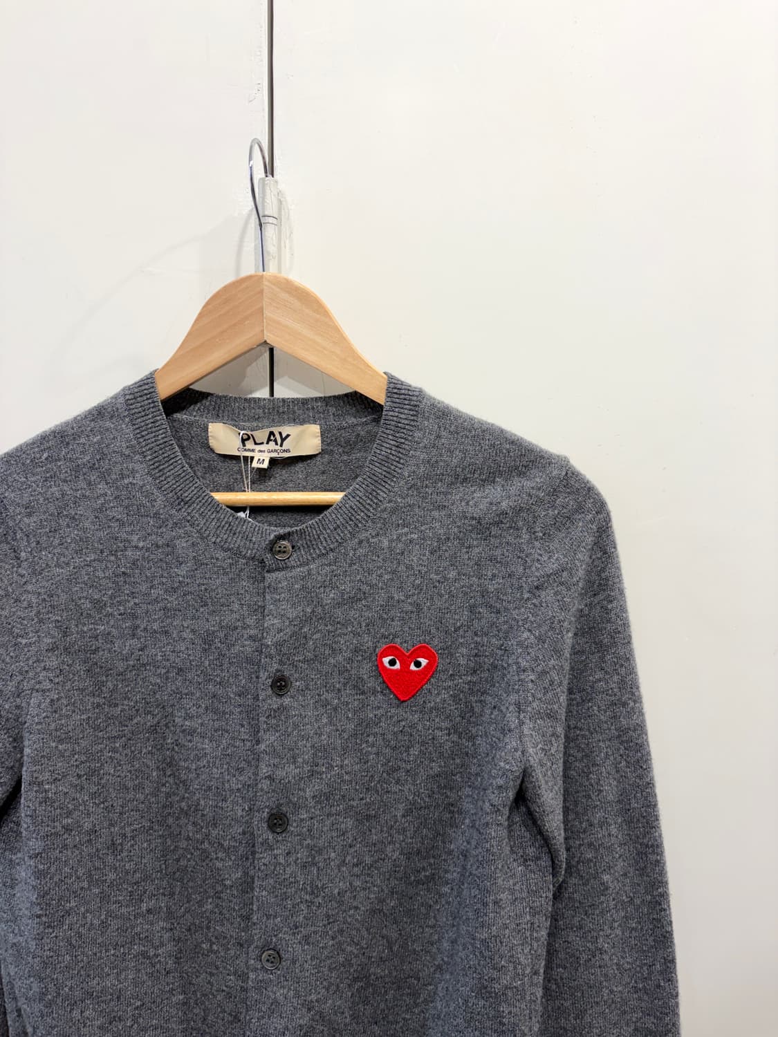 꼼데가르송 레드 하트 와펜 가디건 상품이미지3