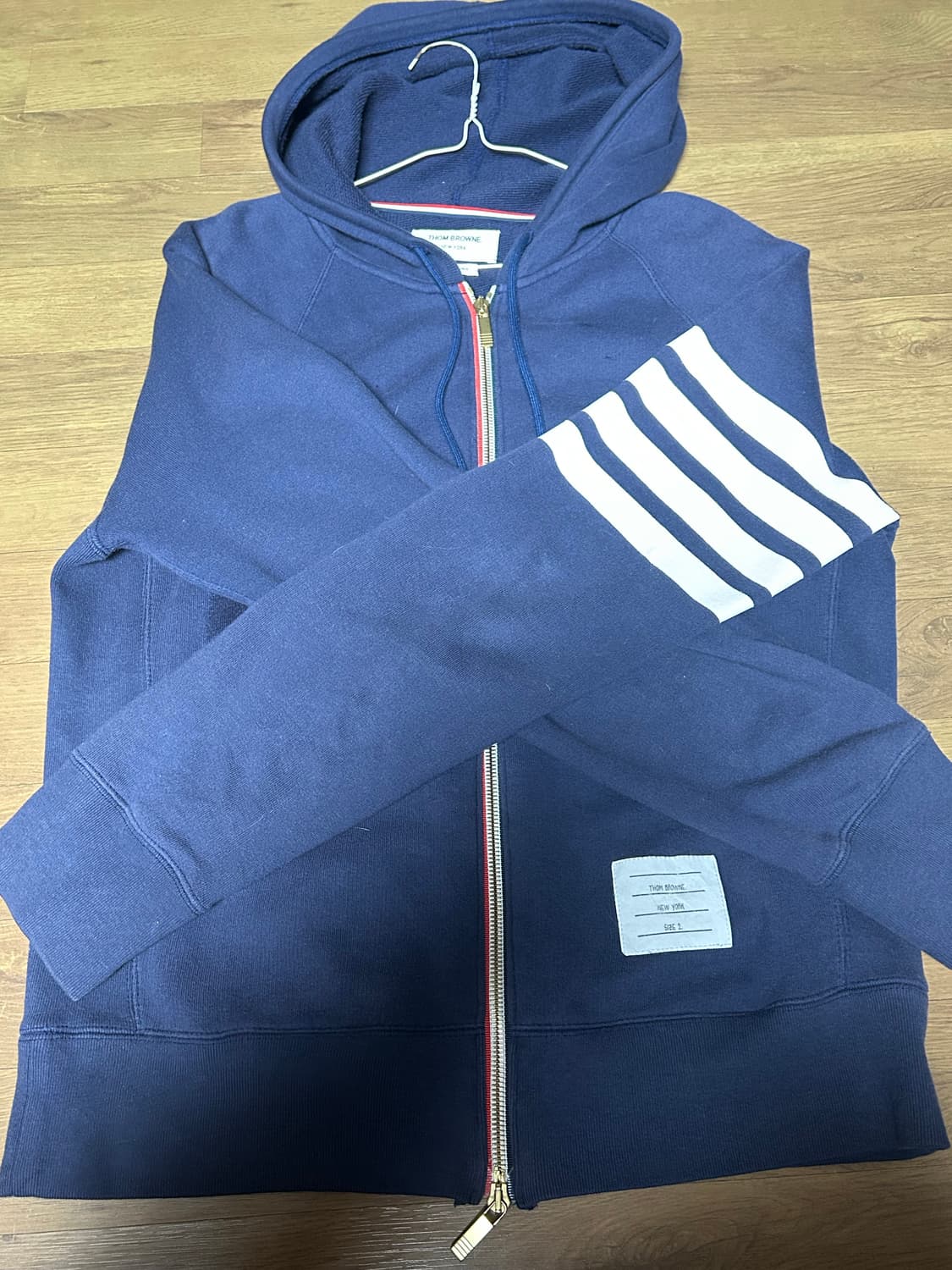 톰브라운 엔지니어드 사선 네이비 후드집업 상품이미지1