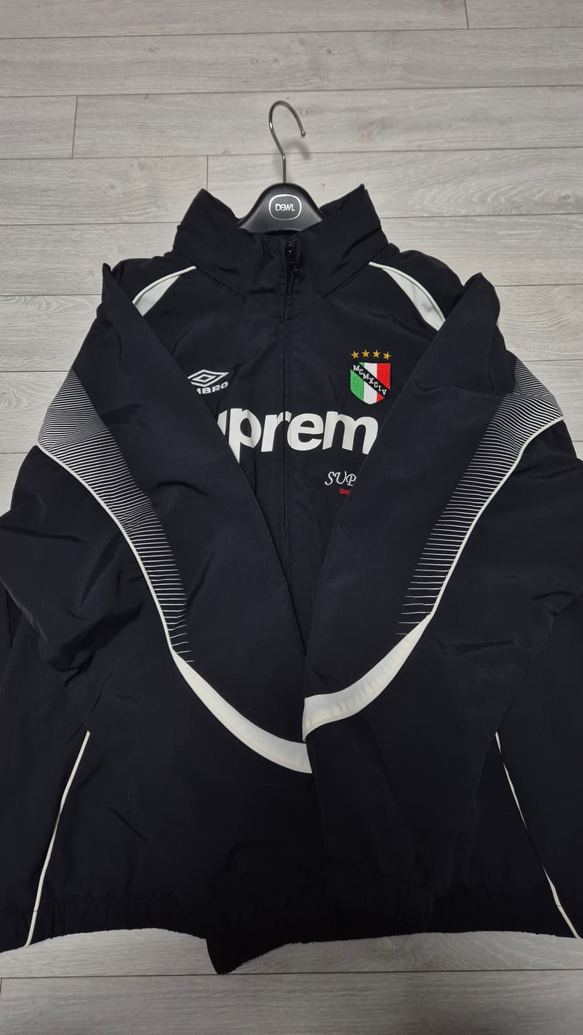 슈프림 엄브로 22ss 트랙자켓 L 판매 상품이미지2