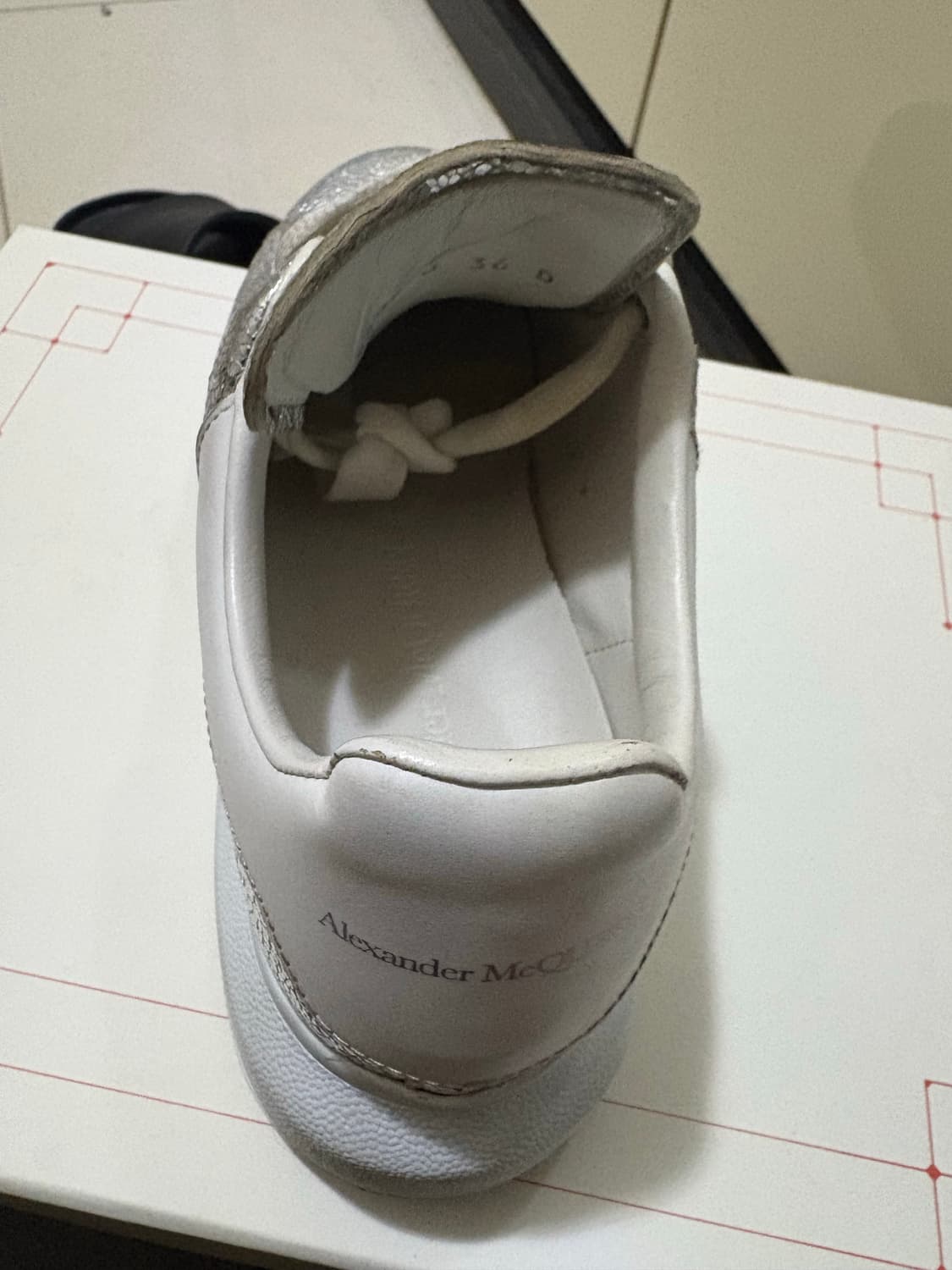 알렉산더 맥퀸 스니커즈 실버 정품 상품이미지7