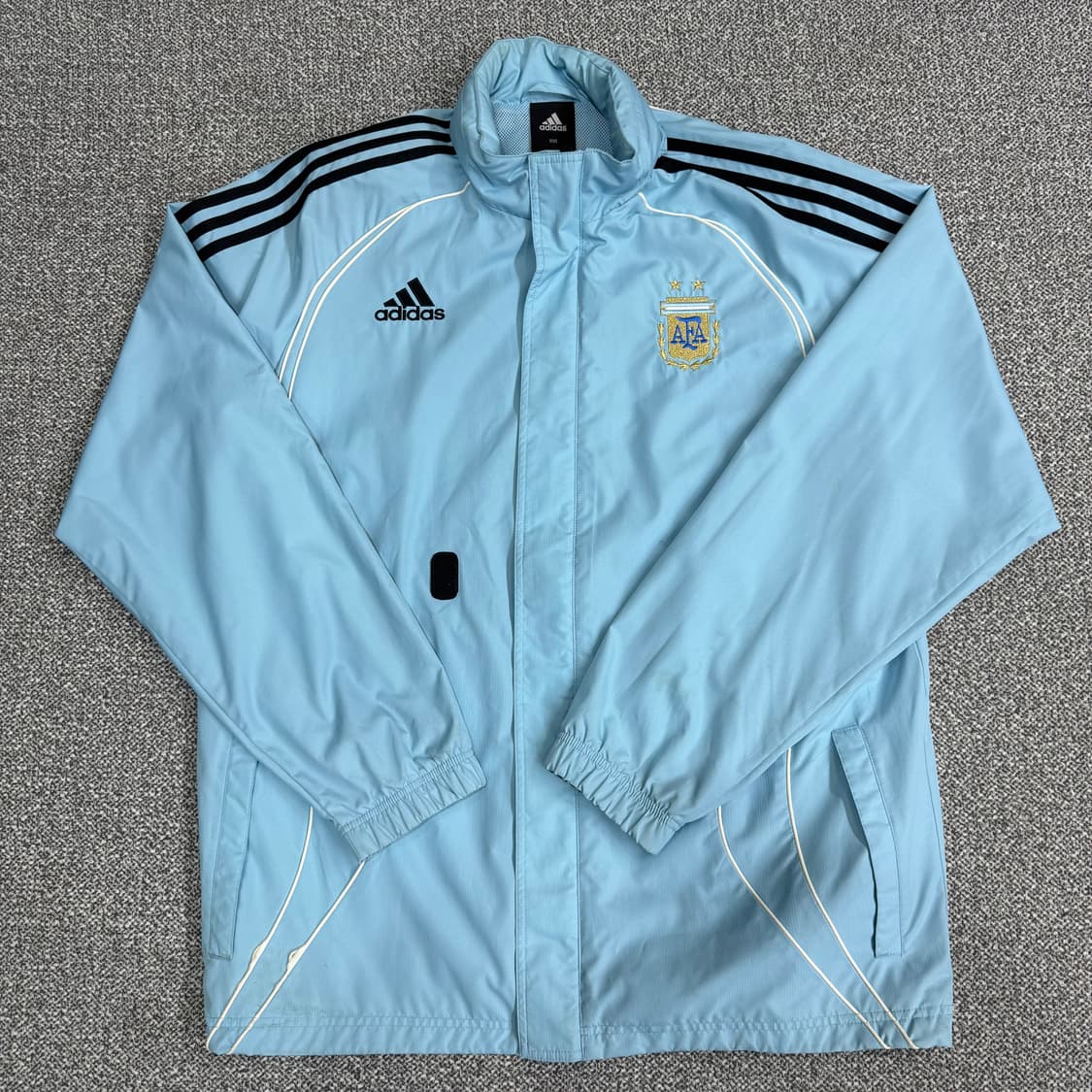 아디다스 아르헨티나 바람막이 상품이미지1