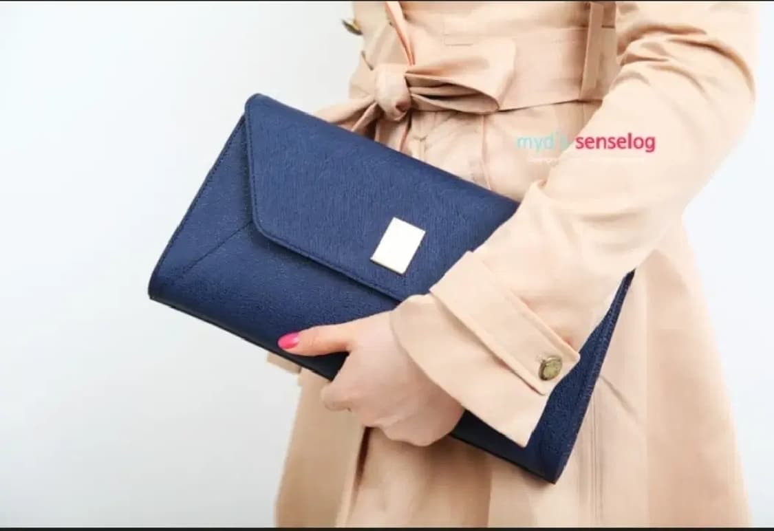 쿠론 숄더 겸 클러치백 ㅡ 정품  상품이미지3