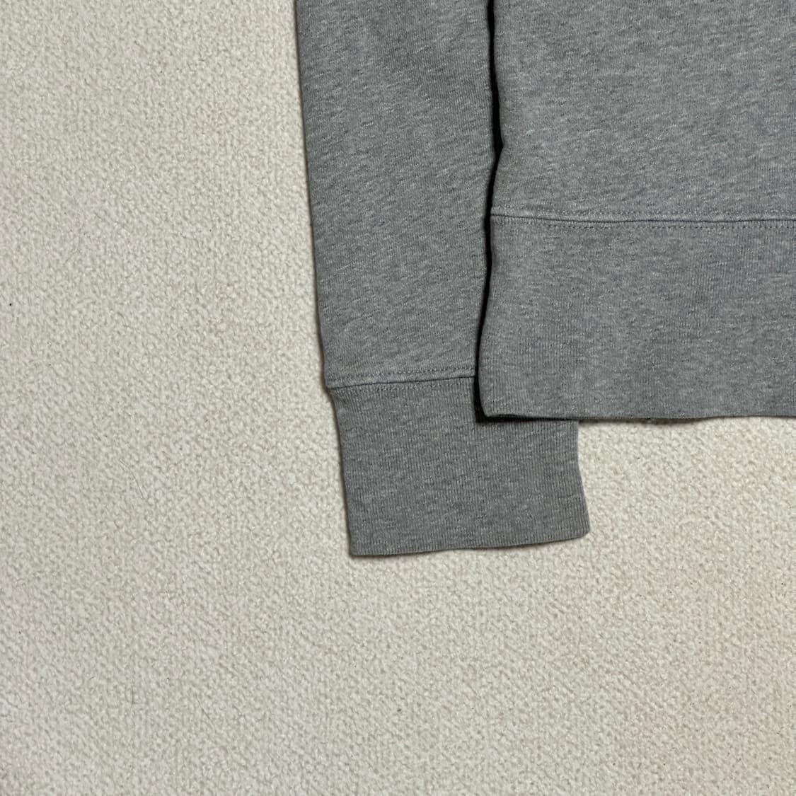 아크네 스튜디오 페어뷰 페이스 맨투맨 상품이미지4