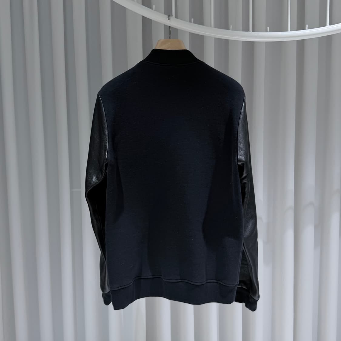 (A/M) / 크롬하츠 블랙 레더 바시티 자켓 상품이미지5