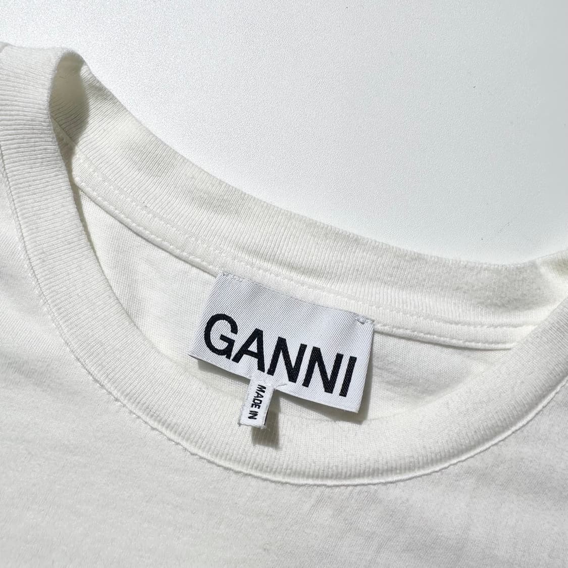 가니 크리스탈 볼 반팔 티셔츠 상품이미지4