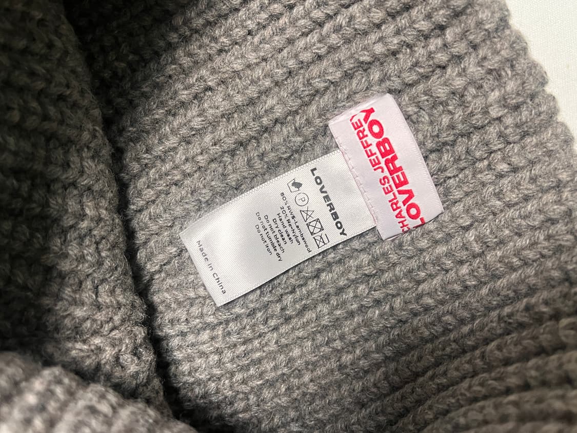 찰스 제프리 러버보이 라쿤 그레이 비니 판매합니다. 상품이미지5