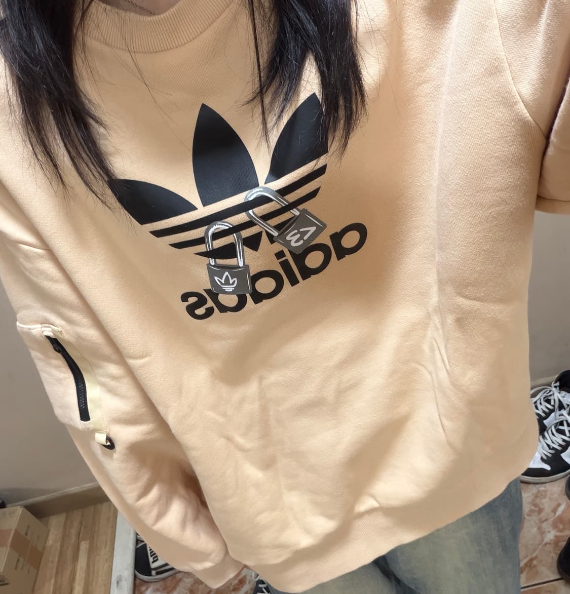 아디다스 베이지 맨투맨 티셔츠 상품이미지2