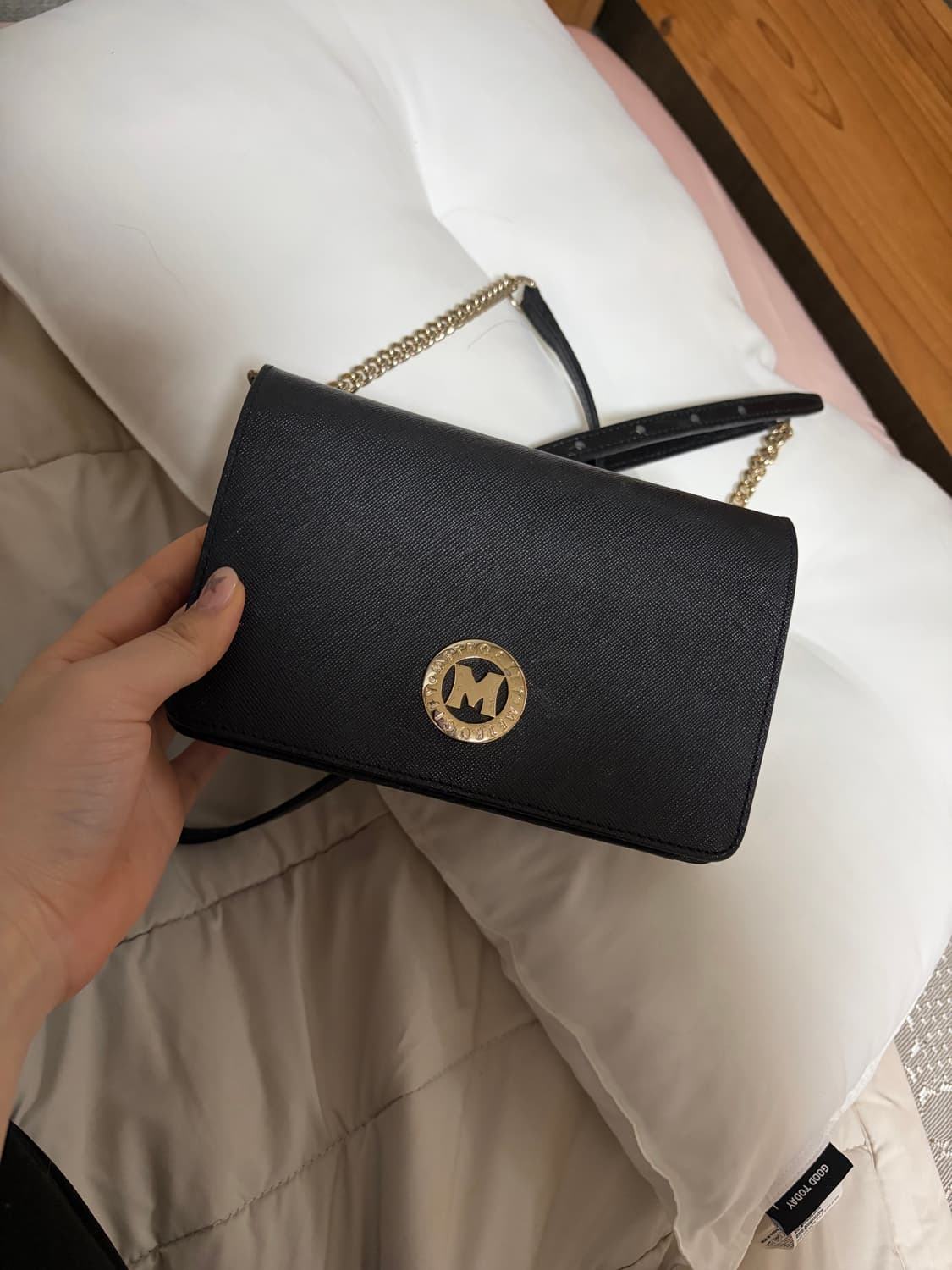 메트로시티 체인 크로스백 상품이미지1