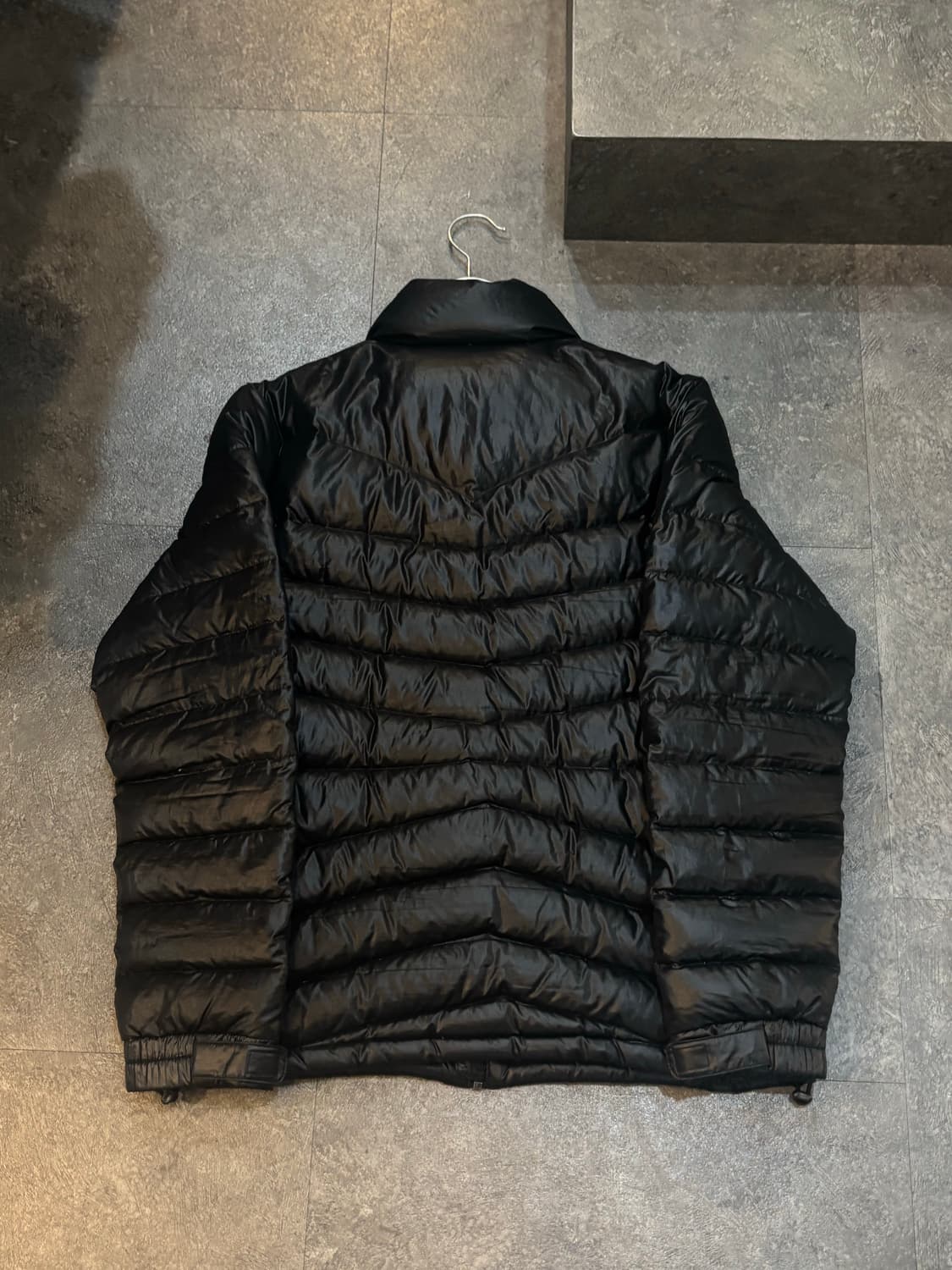 아디다스 구스다운 경량패딩 95사이즈 상품이미지3