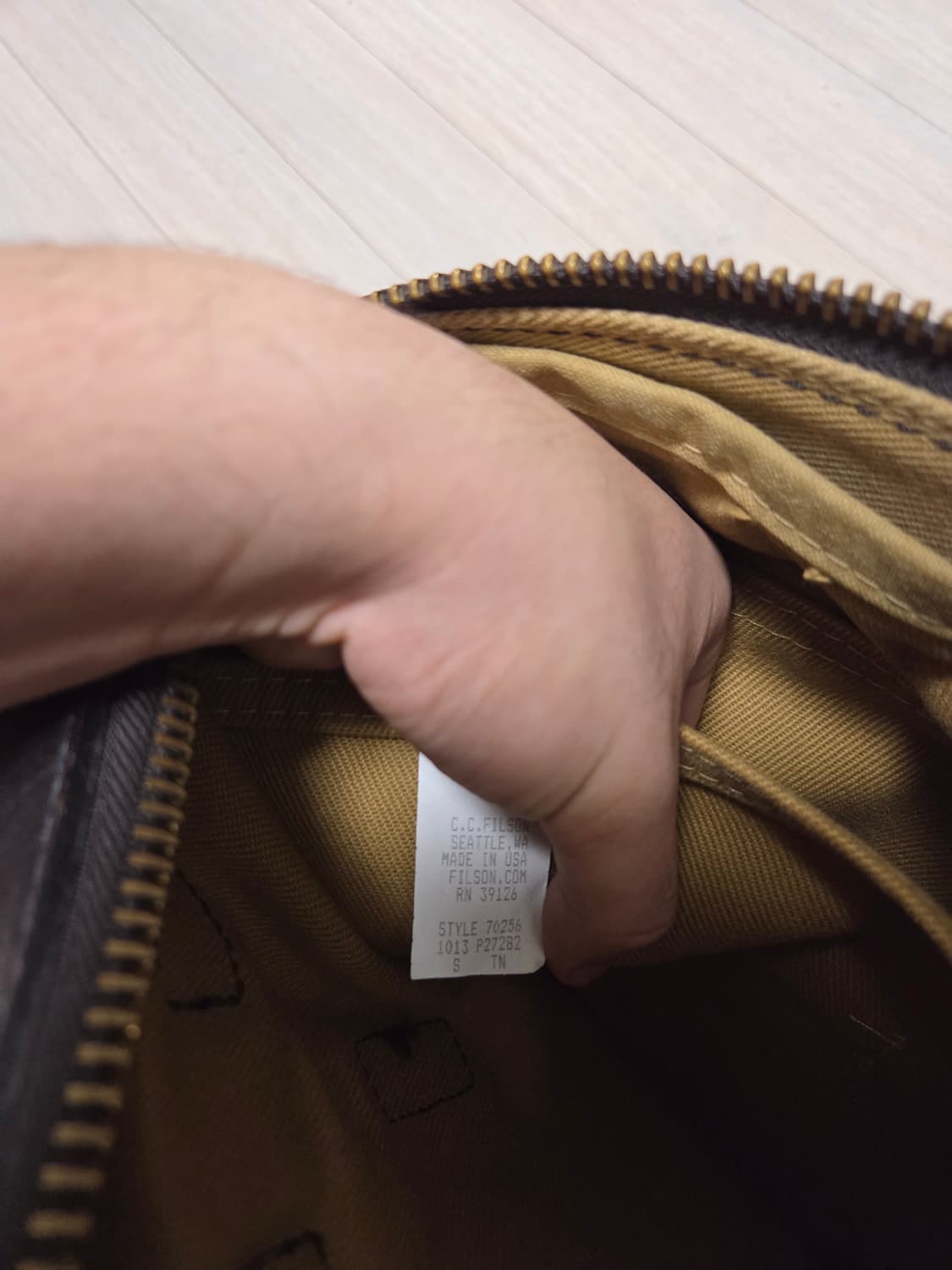 필슨 256 브리프케이스 탄 상품이미지6