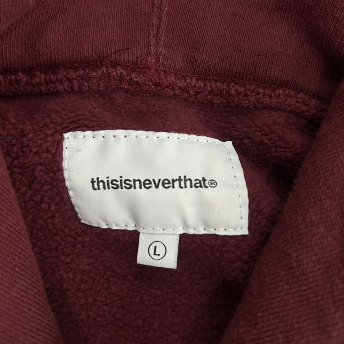 Thisisneverthat 디스이즈네버댓 그린로고 버건디 후드티 상품이미지5