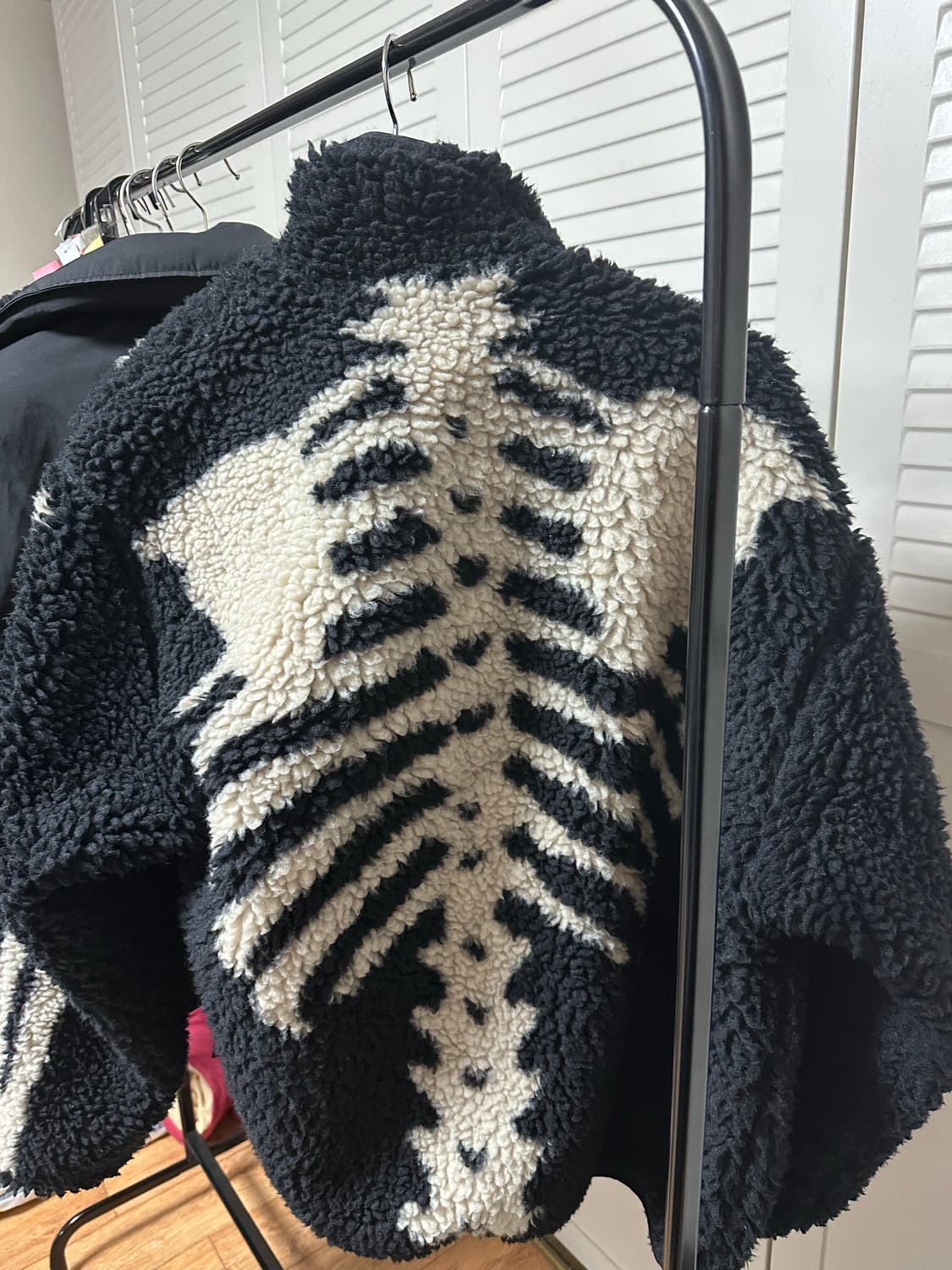 캐피탈 본 패턴 보아 플리스자켓 상품이미지3