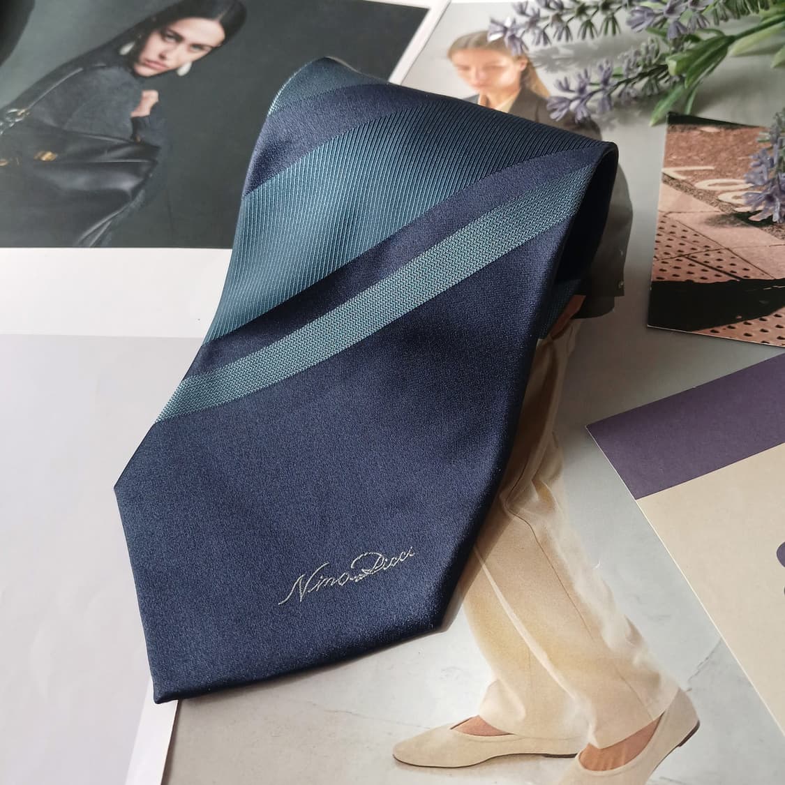 니나리치 실크 네이비 스트라이프 넥타이 9.8cm A+등급 A19844
 상품이미지3