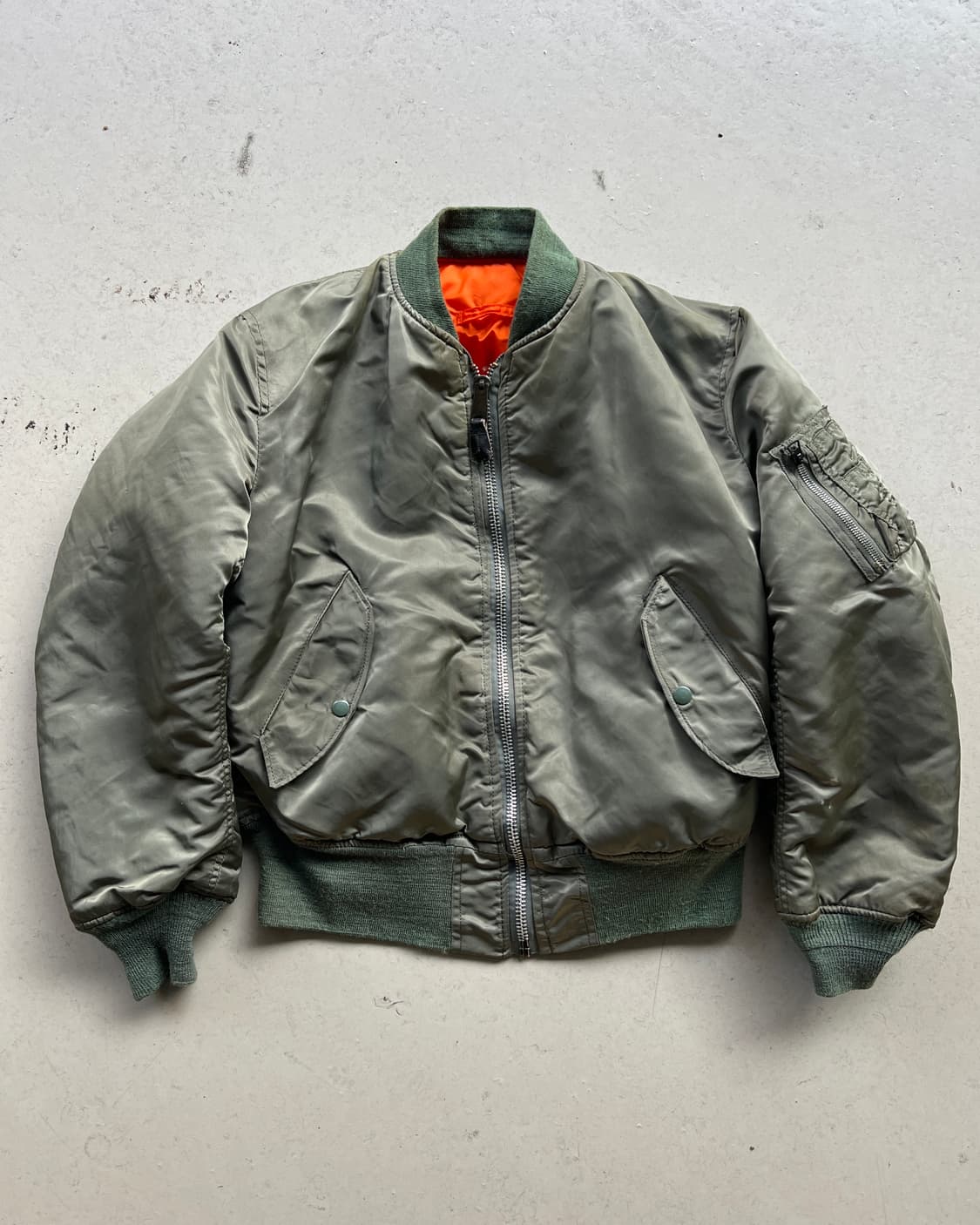 [M] 90s 미제 알파인더스트리 ma-1 봄버 자켓 상품이미지1