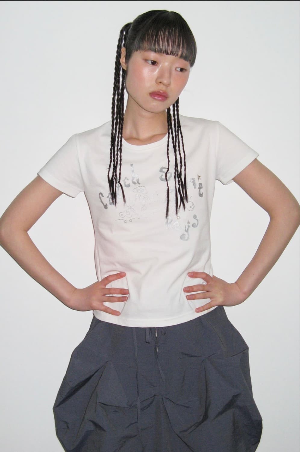 타입서비스 catch embroidery T shirt off white 상품이미지2